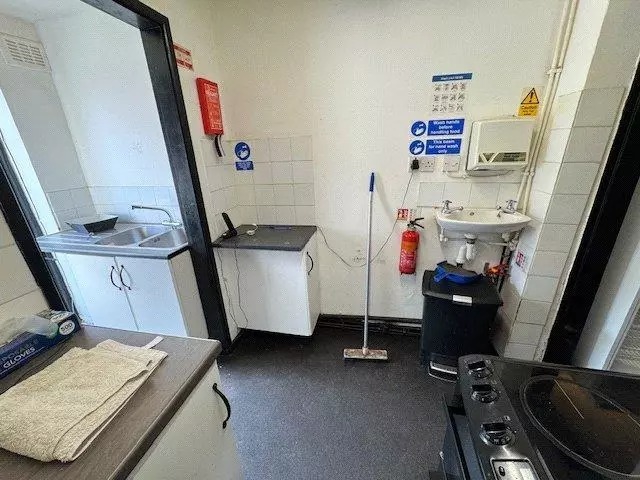 47 Scot Ln, Wigan to rent - Interior Photo - Image 3 of 7