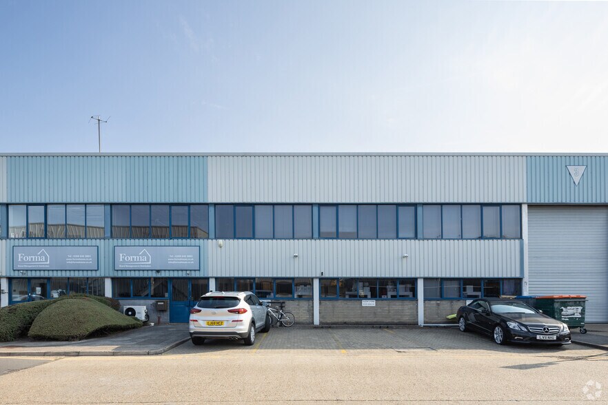 Streatham Rd, Mitcham for sale - Building Photo - Image 2 of 3