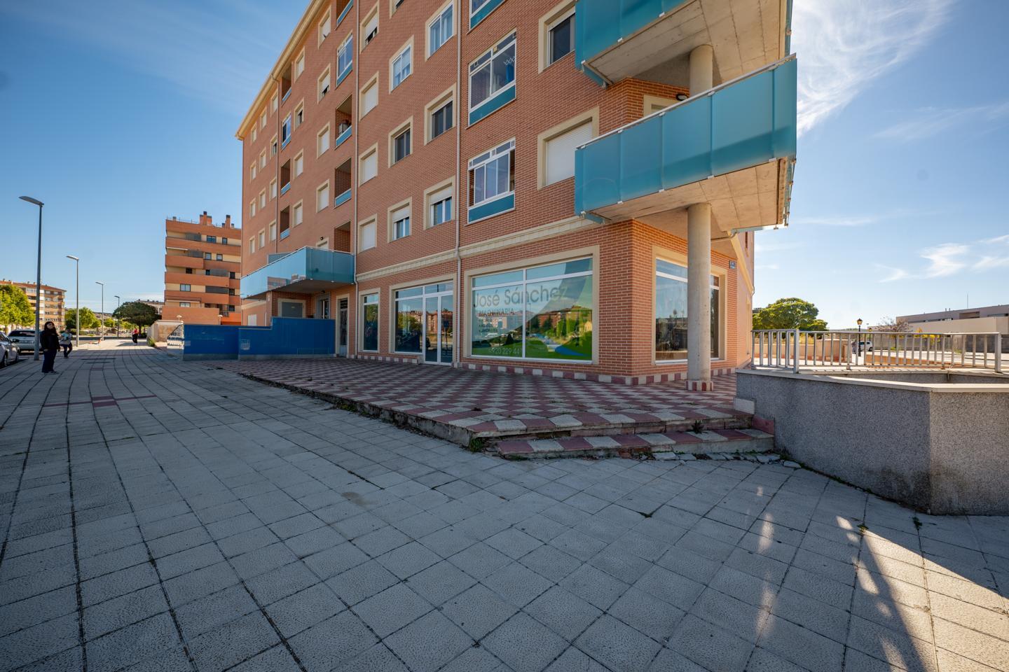 Retail in Ávila, Ávila to rent Floor Plan- Image 1 of 6