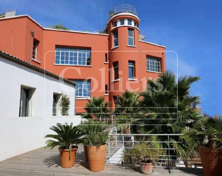 Office in Marseille to rent - Building Photo - Image 1 of 11