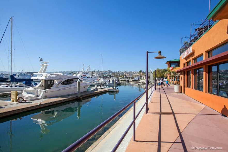 5000 N Harbor Dr, San Diego, CA for sale - Building Photo - Image 1 of 1