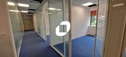 Office in Montreuil to rent Building Photo- Image 1 of 6
