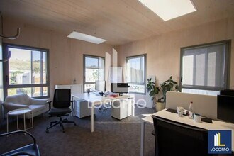 Office in Vitrolles to rent Interior Photo- Image 2 of 6