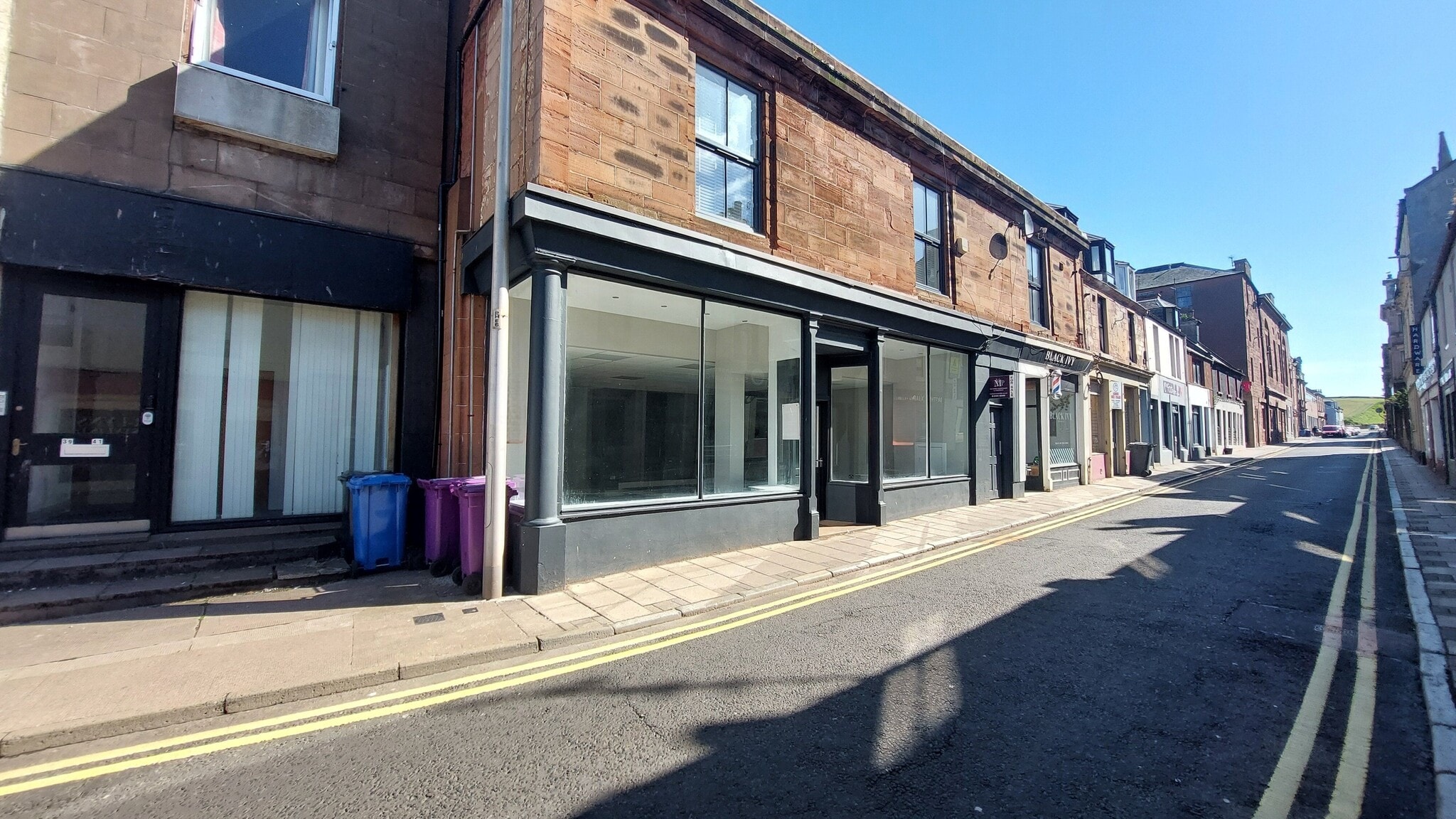 35 Commerce St, Arbroath to rent Building Photo- Image 1 of 8