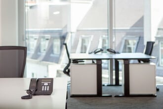 125 Old Broad St, London to rent Interior Photo- Image 2 of 7