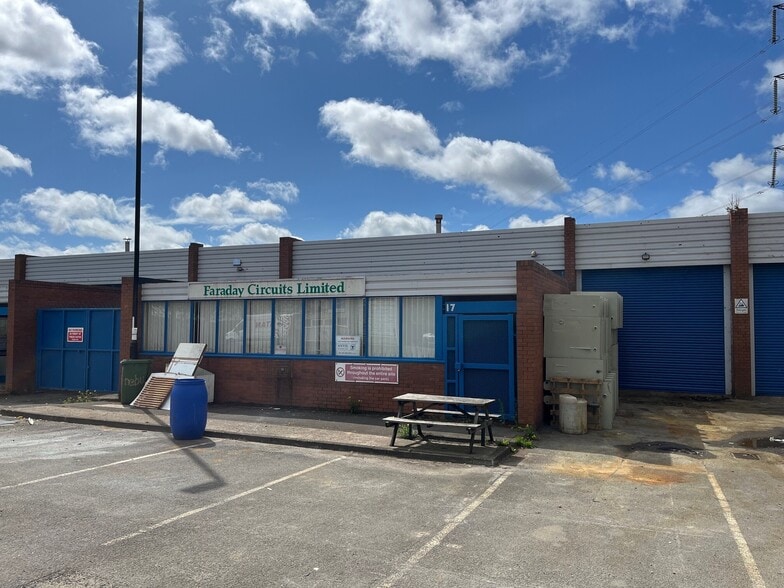 15-21 Faraday Close, Washington to rent - Building Photo - Image 3 of 3