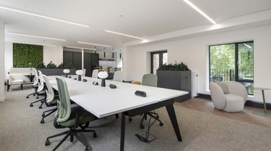 252 Gray's Inn Rd, London to rent Interior Photo- Image 2 of 4