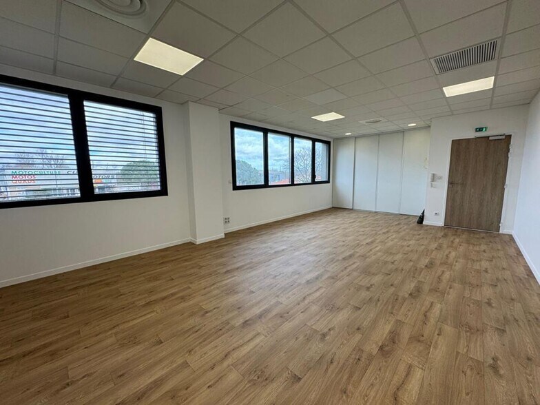 Office in Muret for sale - Interior Photo - Image 3 of 5