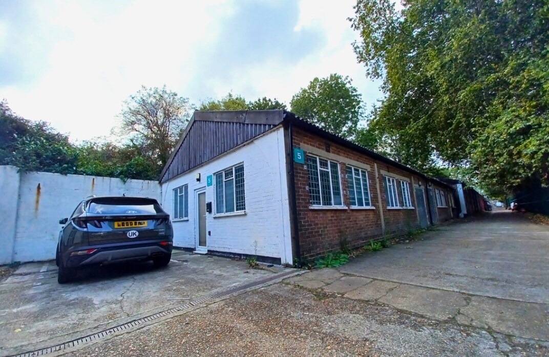 5-6 Wellington Rd, London for sale Primary Photo- Image 1 of 1