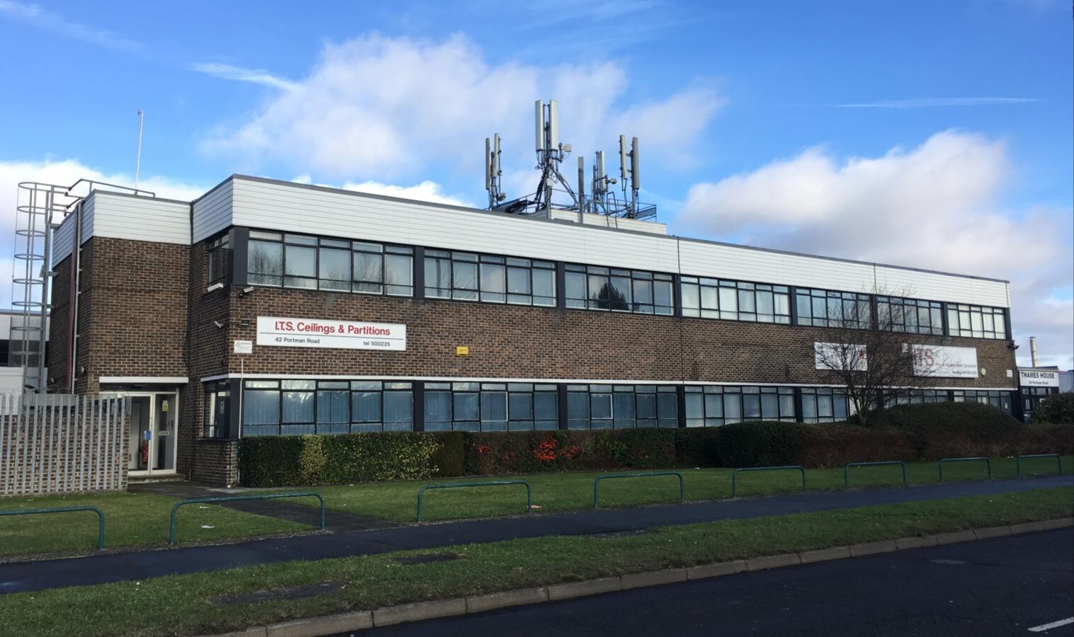 42 Portman Rd, Reading RG30 1EA UK