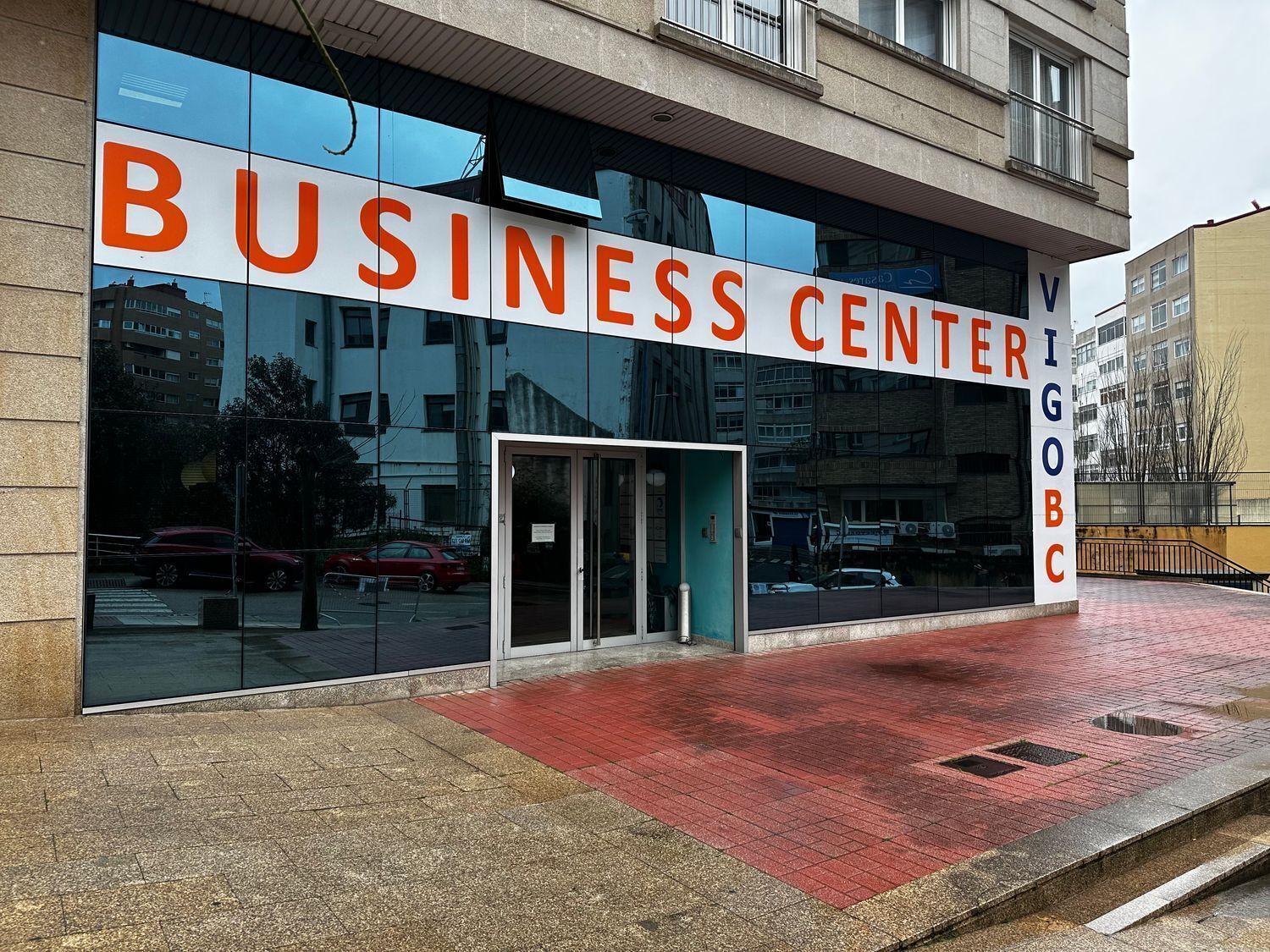 Retail in Vigo to rent Building Photo- Image 1 of 24