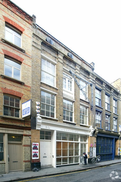 31 Charlotte Rd, London to rent - Building Photo - Image 3 of 38