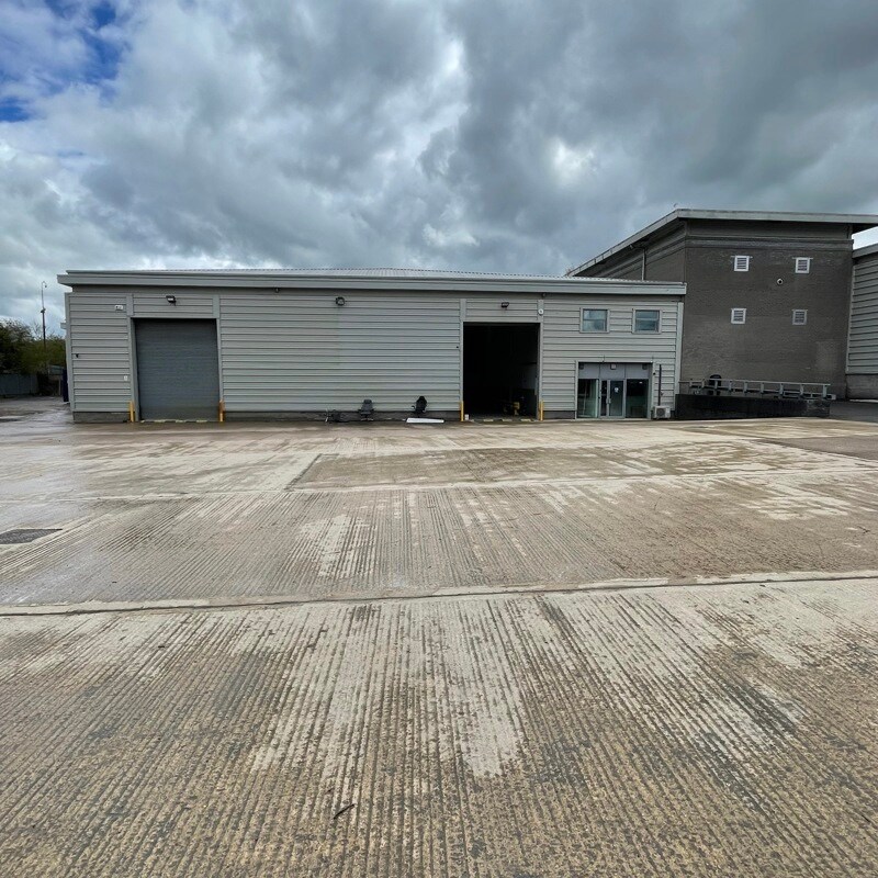 Thorpe Mead, Banbury for sale Building Photo- Image 1 of 1