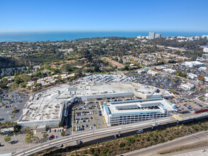 8657 Villa La Jolla Dr, La Jolla, CA for rent Building Photo- Image 1 of 14