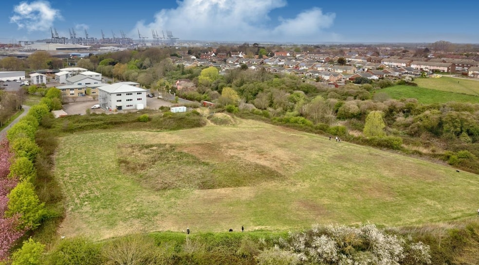 Walton Ave, Felixstowe for sale - Primary Photo - Image 1 of 2