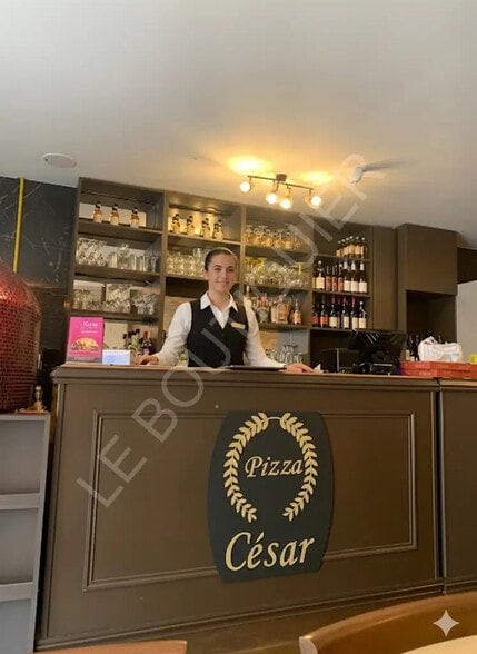 23 Rue Archangé, Orsay for sale - Interior Photo - Image 1 of 4