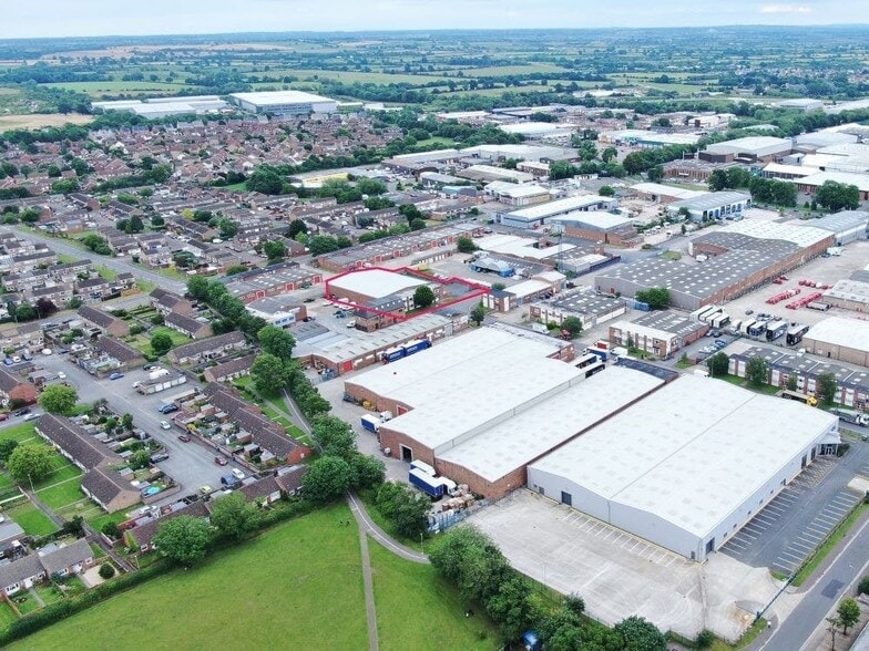 Murdock Rd, Bicester to rent - Building Photo - Image 2 of 3