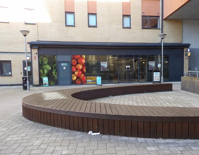 Hythe Quay, Colchester to rent - Building Photo - Image 1 of 1