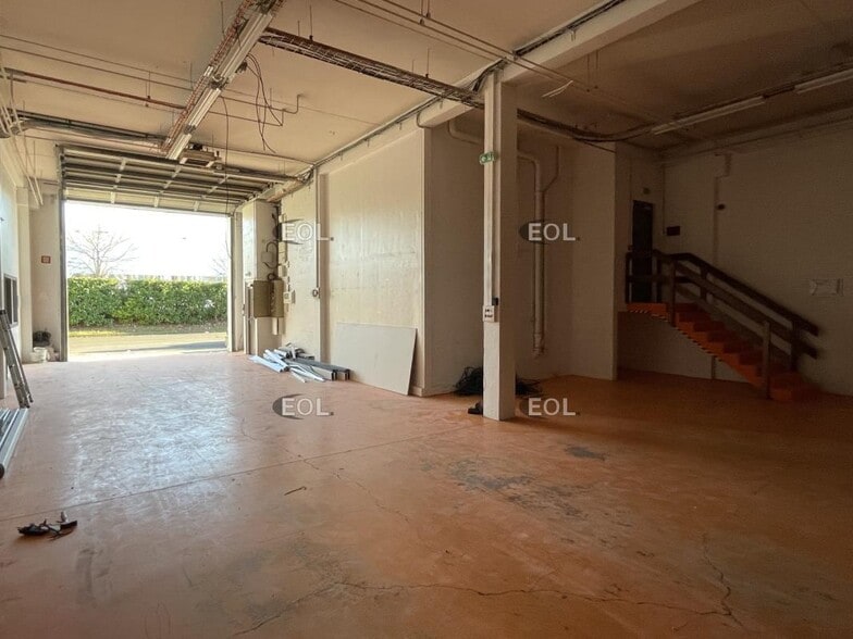 Light Industrial in Gennevilliers to rent - Interior Photo - Image 3 of 16