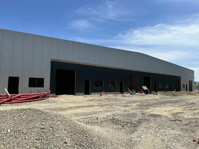 Vente Local d'activités 1 530 m² à 3 738 m²