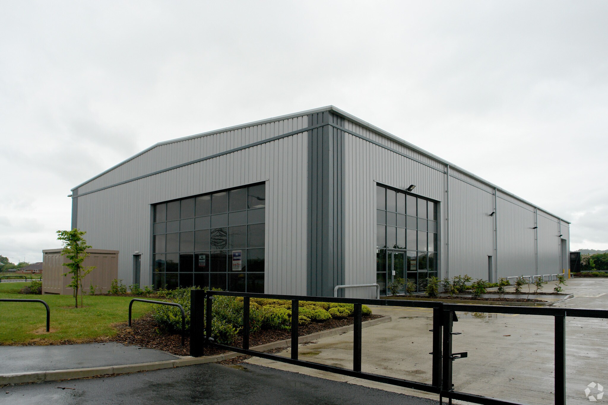 Ffordd Pentre, Pentre for sale Primary Photo- Image 1 of 1