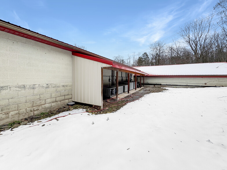 151 Slaughter House Rd, Claysburg, PA for sale - Building Photo - Image 2 of 32