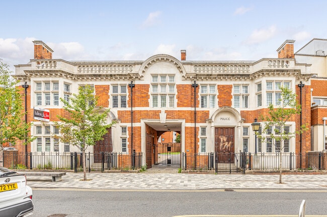 More details for 74 High St, Harrow - Retail to Rent