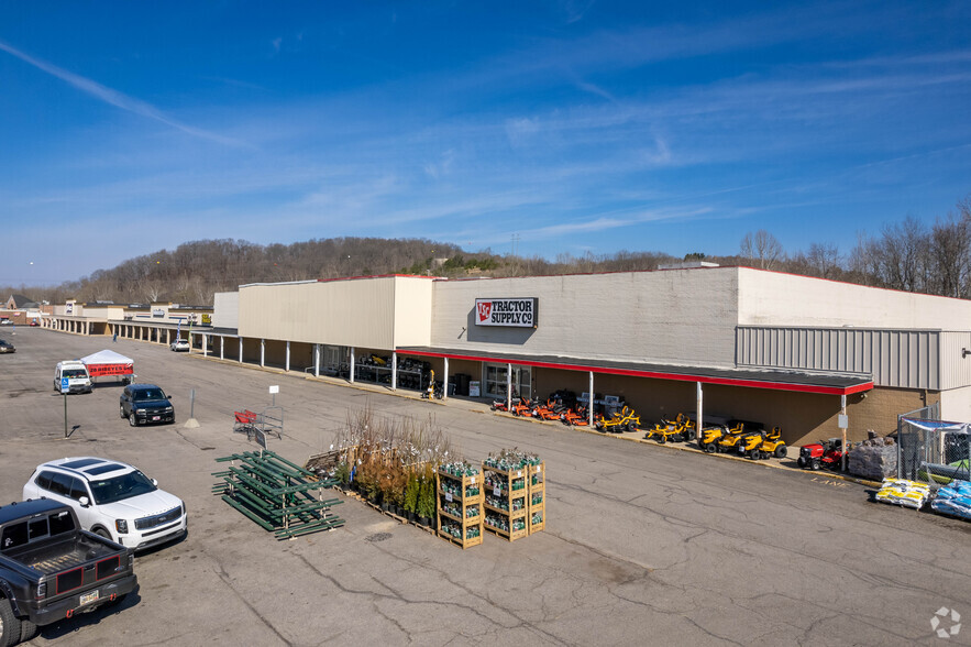 62-150 Hocking Mall, Logan, OH for rent - Primary Photo - Image 2 of 23