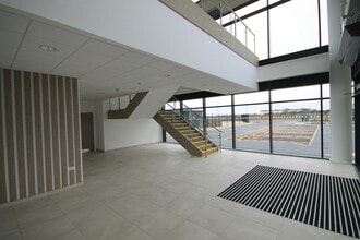 Bishopdyke Rd, Sherburn In Elmet to rent Interior Photo- Image 1 of 3