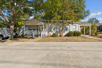 1313 W Abram St, Arlington, TX for rent Building Photo- Image 1 of 20