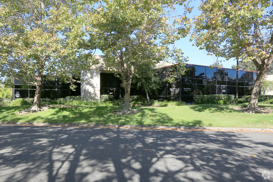 100 Professional Center Dr, Rohnert Park, CA for sale - Building Photo - Image 1 of 1