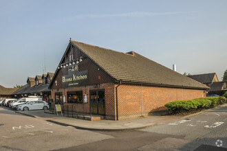 College Rd, Abbots Langley for sale Primary Photo- Image 1 of 1