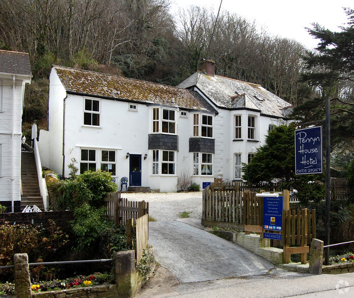 The Coombes, Polperro for sale - Primary Photo - Image 1 of 13