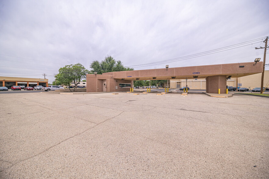 710 N Big Spring St, Midland, TX for sale - Building Photo - Image 1 of 18