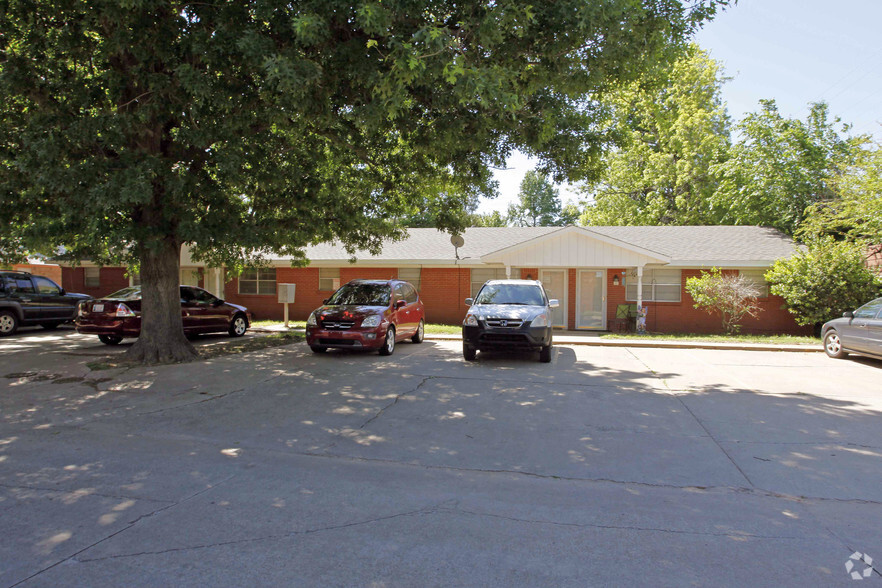 1914 Cherry Stone St, Norman, OK for sale - Primary Photo - Image 1 of 21