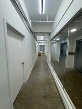 15 W 39th St, New York, NY to rent Interior Photo- Image 1 of 8