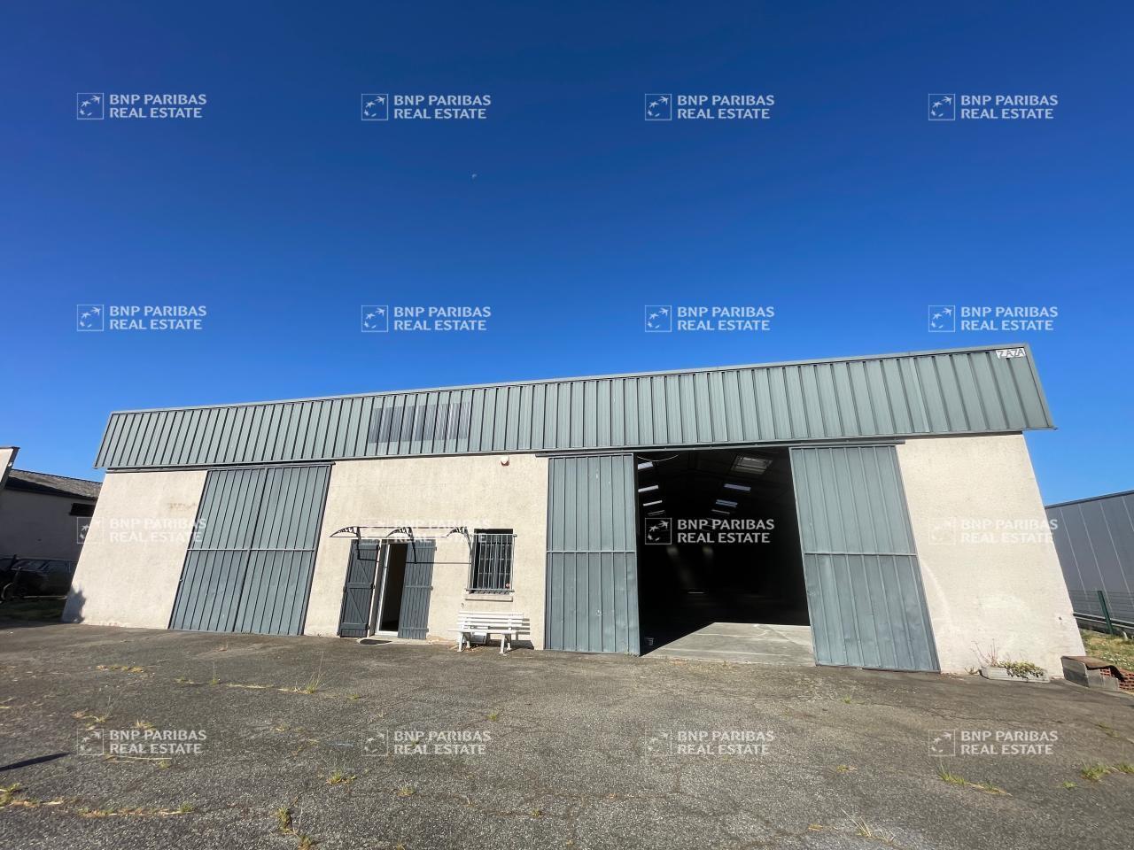 Industrial in Saint-Alban to rent Building Photo- Image 1 of 12