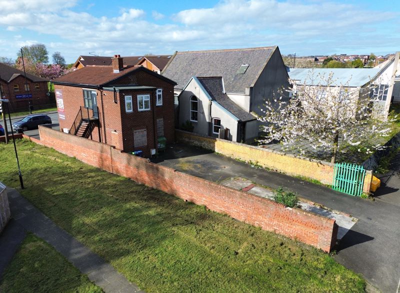 15 Princes St, Houghton Le Spring to rent - Building Photo - Image 3 of 7