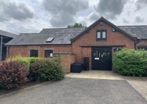 Althorp, Northampton to rent Building Photo- Image 1 of 5