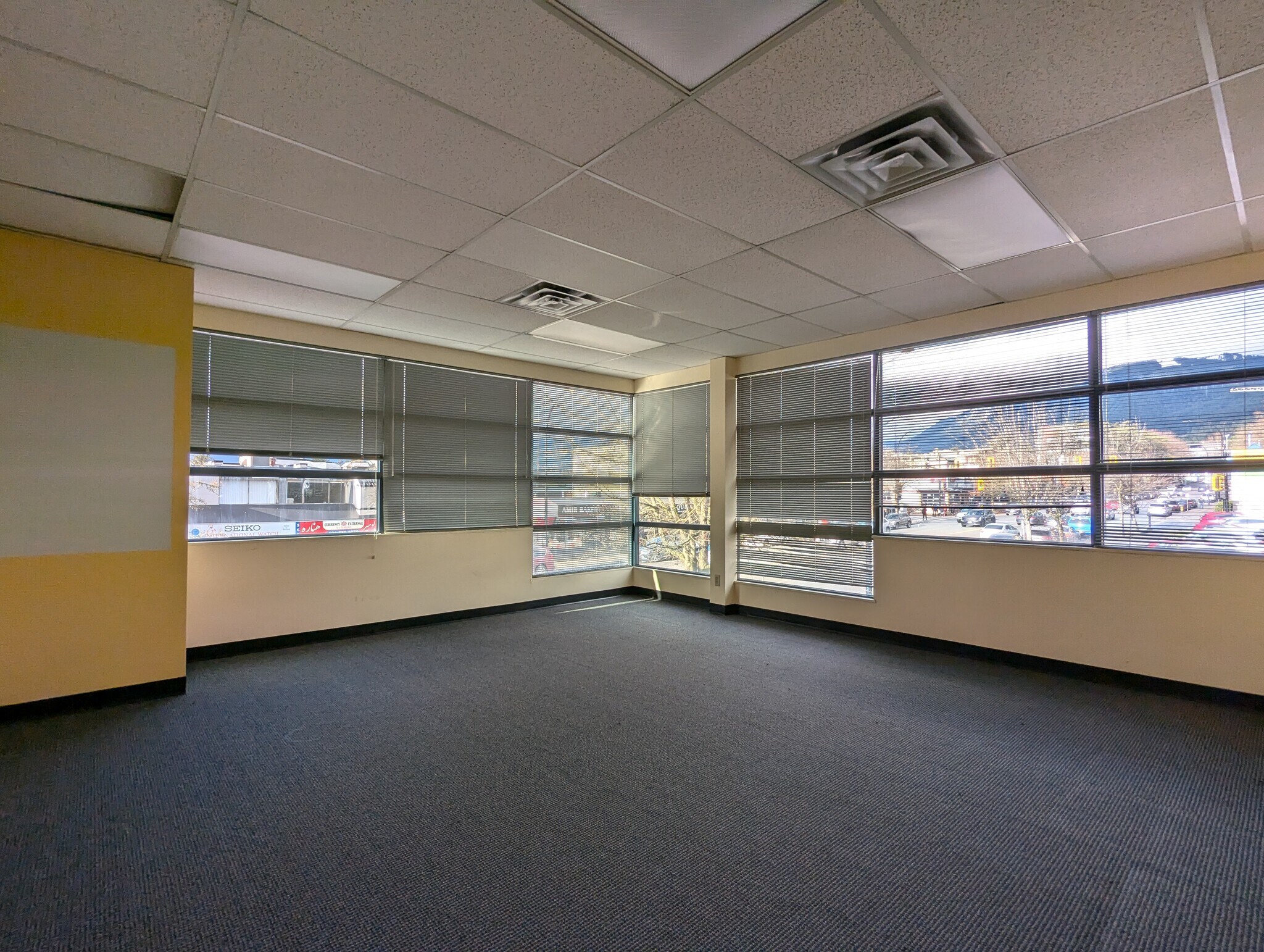 1900-1950 Lonsdale Ave, North Vancouver, BC to rent Building Photo- Image 1 of 19