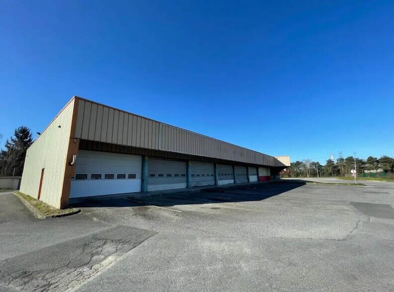 Office in Collégien to rent - Building Photo - Image 3 of 8