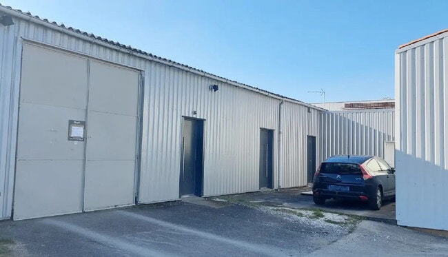 Vente Commerce 700 m²