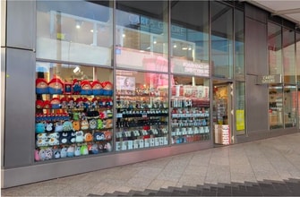 Ariel Way, London to rent Building Photo- Image 1 of 2