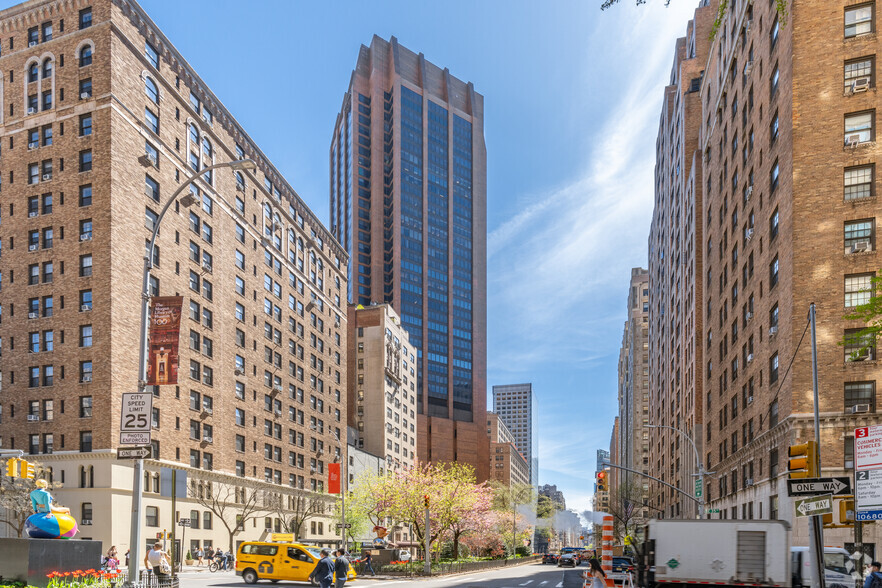 3 Park Ave, New York, NY for rent - Building Photo - Image 1 of 2