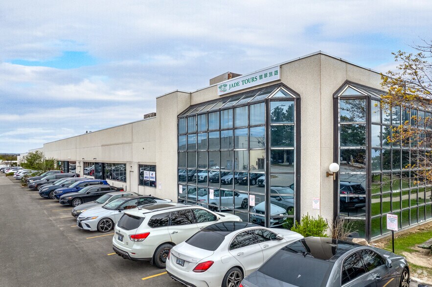 50 W Wilmot St, Richmond Hill, ON for sale - Building Photo - Image 1 of 1