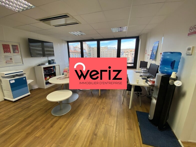 Office in Marseille to rent - Building Photo - Image 2 of 13