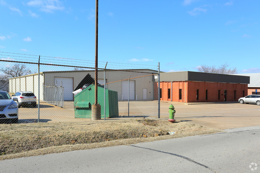 710 S Adams St, Sapulpa, OK for rent - Building Photo - Image 3 of 19