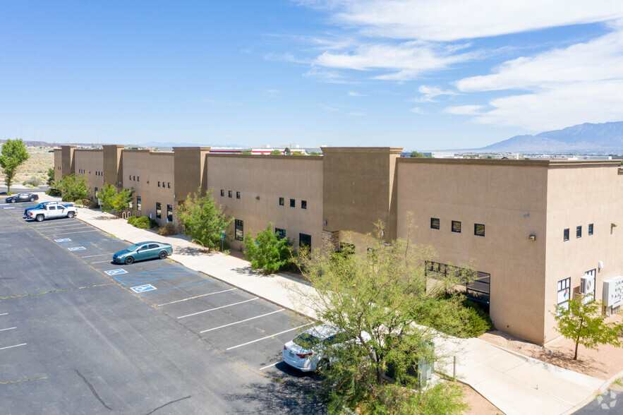 8500 Los Volcanes Rd NW, Albuquerque, NM for sale - Primary Photo - Image 1 of 1