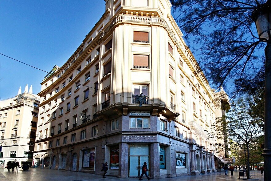 Office in Granada to rent - Building Photo - Image 1 of 6