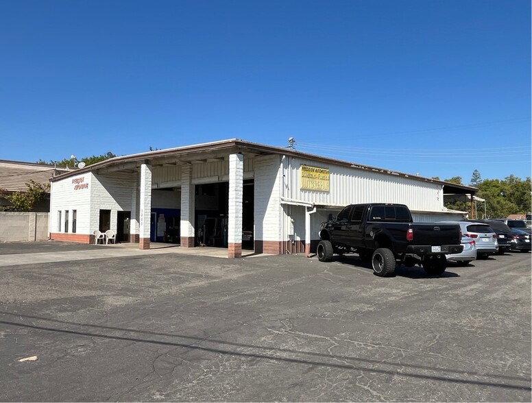 1203 Scenic Dr, Modesto, CA for sale - Primary Photo - Image 1 of 7